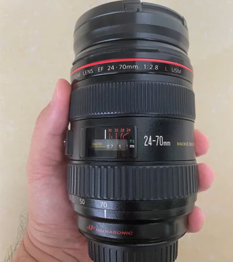 佳能ef24-70 2.8一代镜头，镜片无...
