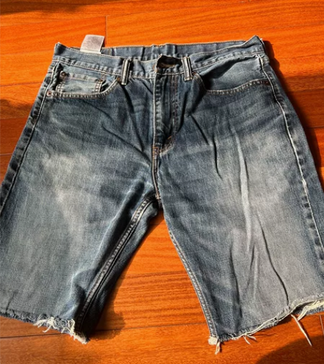 正版LEVIS李维斯牛仔短裤，505，腰围...