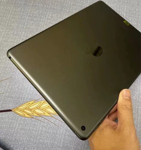 ipad2020款128g Wi-Fi版考...