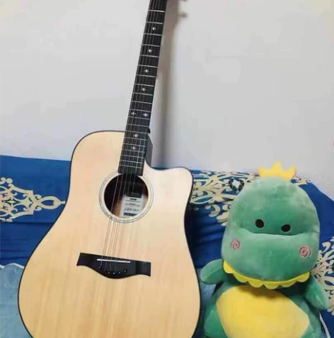 76转让原价800的全新单板吉他!性价比秒...