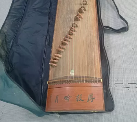 古筝，成人琴，敦煌，凤枝吟月 感兴趣的话点...