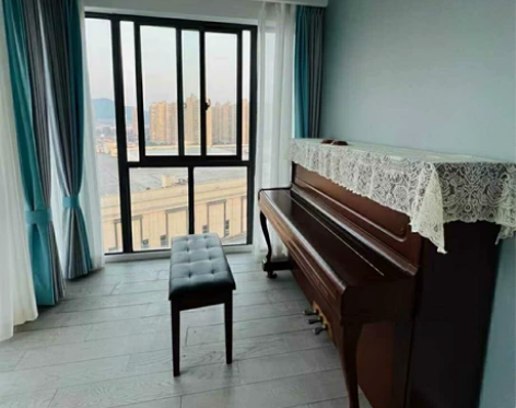 韩国原装进口钢琴,原价3万多 地址北京大兴...