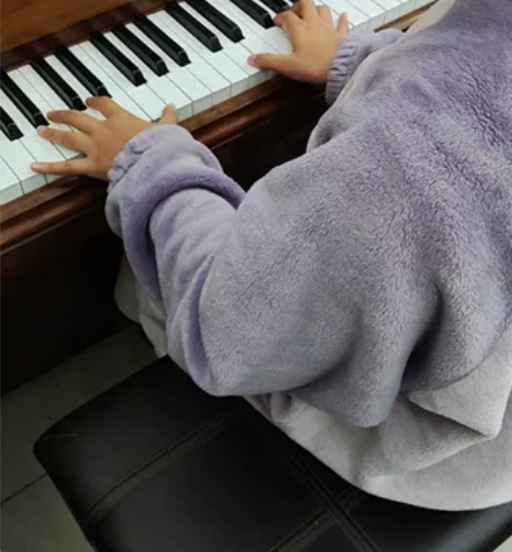 首先声明本人非二手钢琴贩子 1.出售二手原...