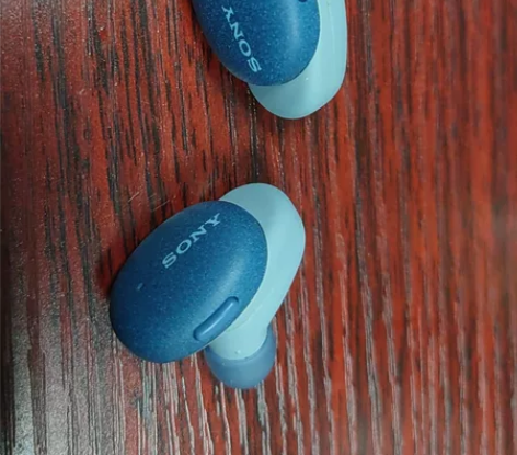 索尼WF-H800耳机，使用正常，无拆修；...