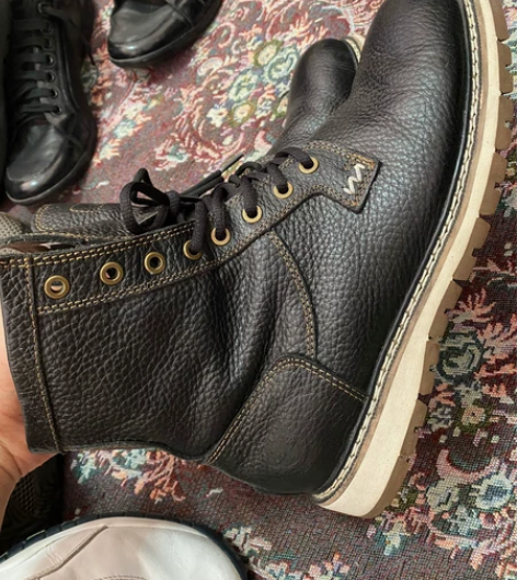 天木兰高帮荔枝皮男靴42码 外观如图所示 ...