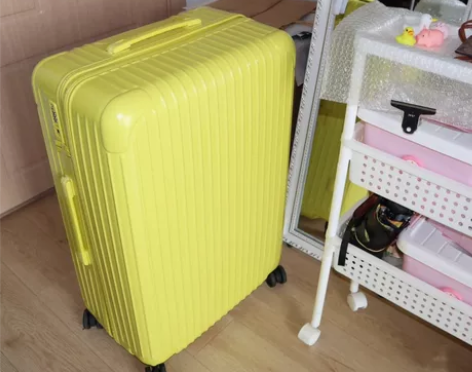 行李箱男女旅行箱26拉杆箱万向轮24寸 颜...