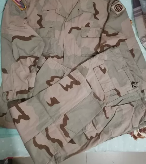 早期复刻三沙迷彩服一套，格子布，L码，带两...