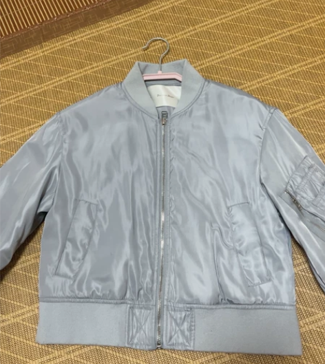 banana. baby短款棒球棉服，万达...