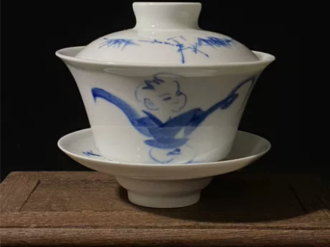 精益出品全手工绘画青花童子三才盖碗景德镇文...