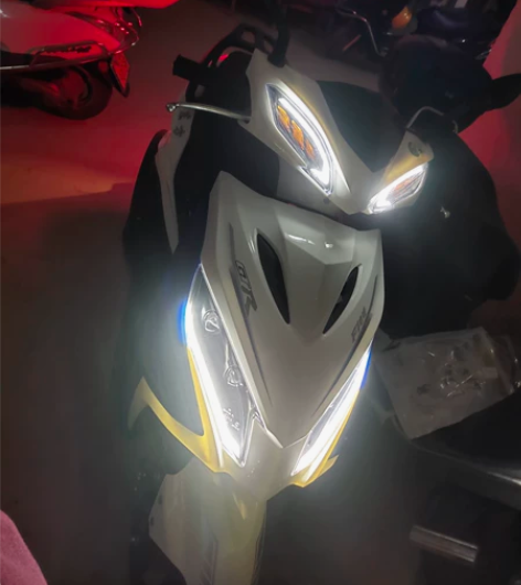 出一台6年免检准新车,公里数1000公里出...