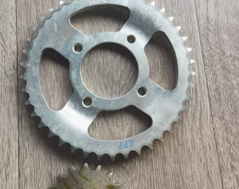 宗申125摩托配件，全新 感兴趣的话点“我...