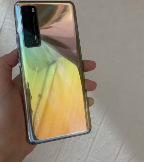 华为nova7pro 5G就是屏幕有裂痕 ...