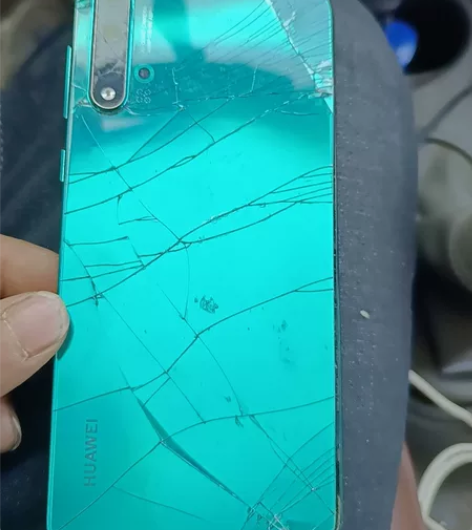 华为Nova5  8+128板靓无进水无压...