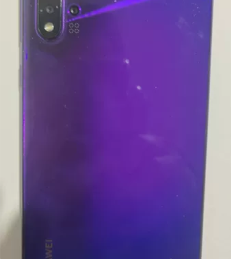 华为nove 5 pro 8+128 带壳...