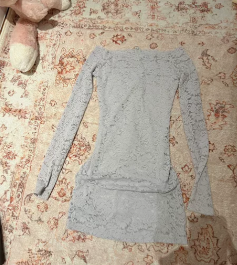 蕾丝一字肩包臀裙 面料很舒服的蕾丝 显身材
