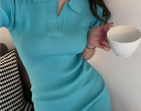 针织连衣裙女性感包臀裙气质白色收腰紧身仙女...