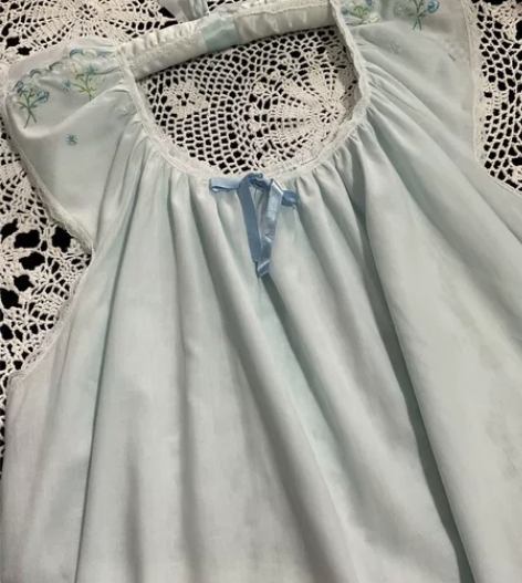 【出租】baby蓝短袖睡裙vintage刺...