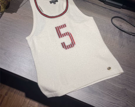 chanel香奈儿羊绒白色背心no.5 s...