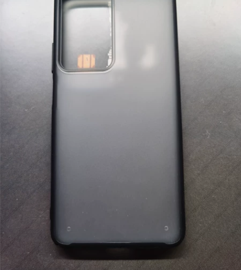 红米k50手机壳，一个是小米原装的硅胶手机...