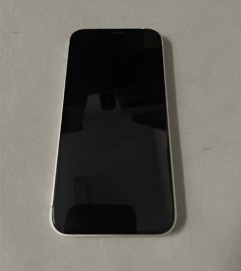 国行苹果12  白色 128g 去年六月苹...