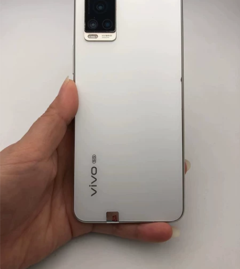 vivo S7 内存8+128 白色 双卡...