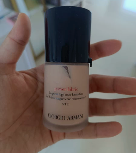 阿玛尼权力粉底 二号色 剩余三分之二