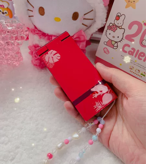 正红色日本翻盖手机，关联009sh夏普手机...