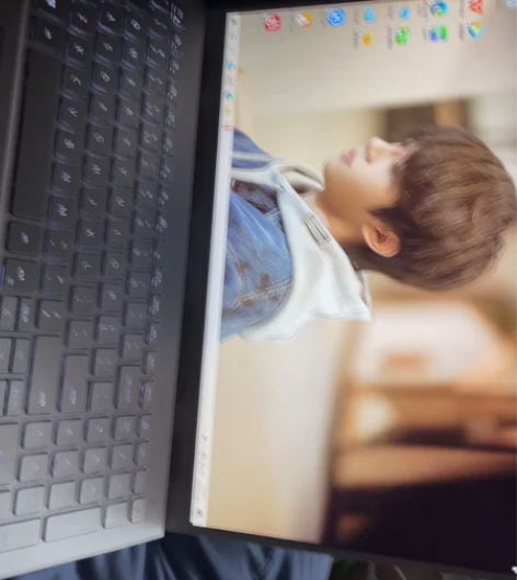 出戴尔电脑 自己用的     去年国庆节买...