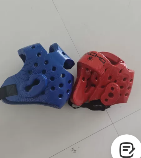 跆拳道 摔跤 格斗头盔 护具 5～7岁（红...