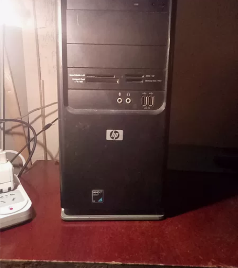 台式机电脑主机华硕B85主板的400元。 ...