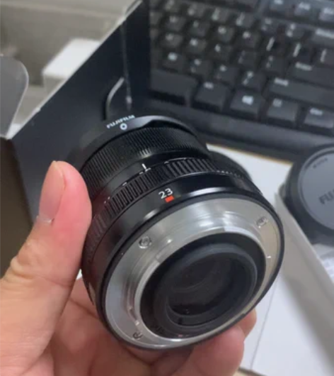 富士镜头xf23 f2 成色如图，很新，用...