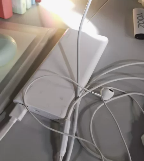 充电宝贱卖 感兴趣的话点“我想要”和我私聊...