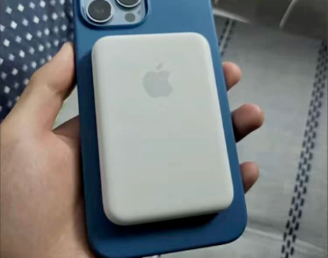 【MAGsafe20PD磁吸无线充电宝】 ...