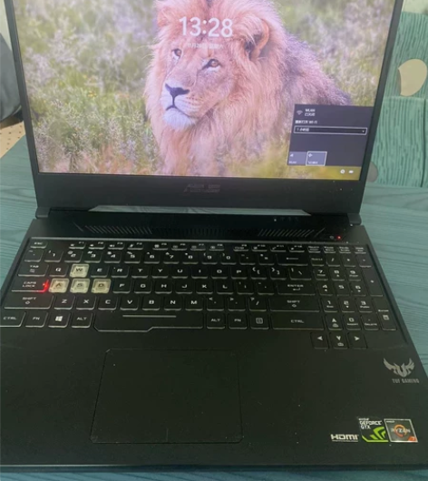 华硕飞行堡垒7，处理器AMD R7，固态硬...