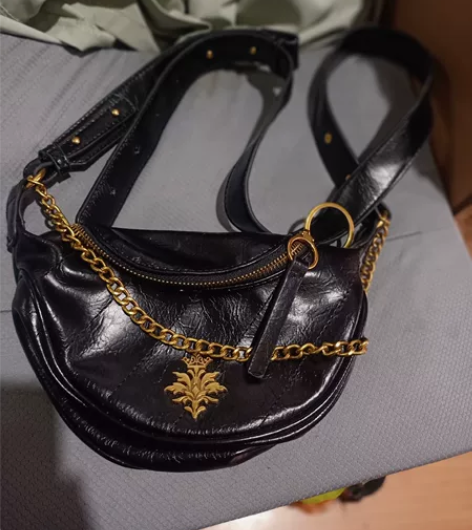 女士小挎包，能装手机和钱包，家里太多了，背...