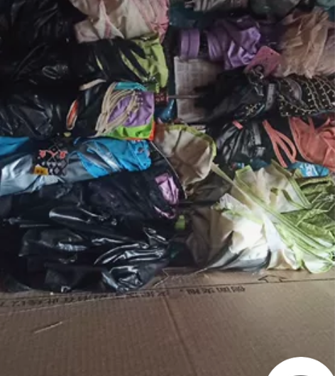 全新天堂雨伞，有的伞有点瑕疵，但是不影响使...