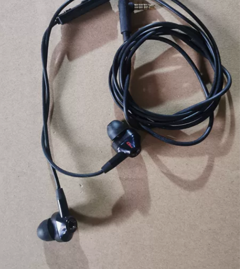 漫步者GM360双动圈耳机入耳式耳机 感兴...