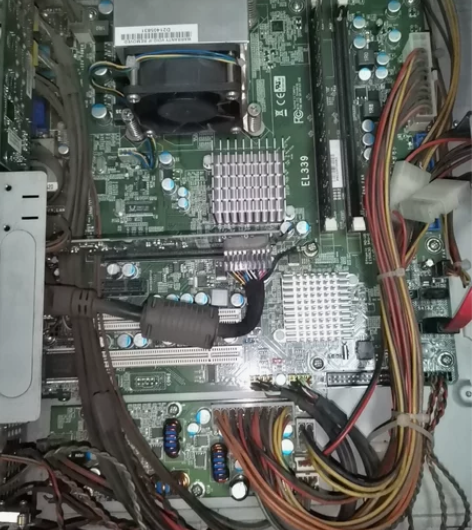 EL339主板，设备上的主板，型号是EL3...