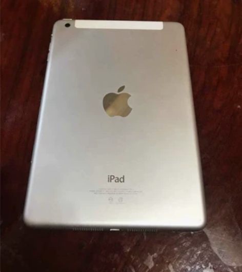 iPad mini1 国行A1455 插卡...