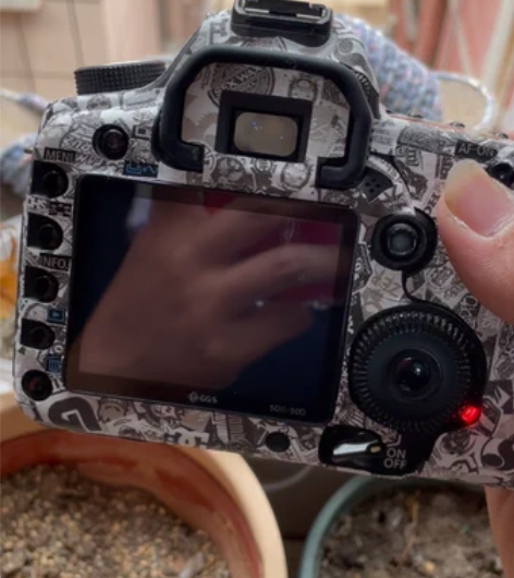 佳能5D2全画幅单反,功能正常,成色差贴了...