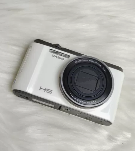 卡西欧zr1200 1600w像素12.5...
