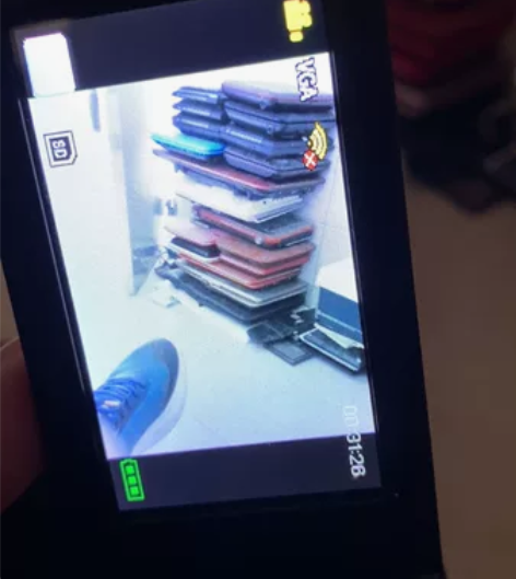 欧达HDVZ20摄像机，九成新正常开机，配...