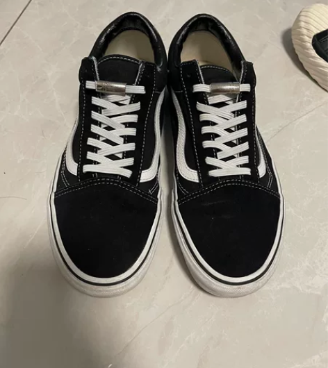 VANS男鞋43码，新旧如图不退换 感兴趣...