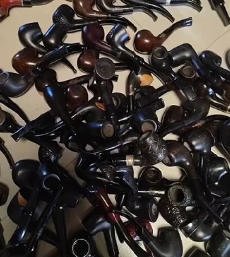 清仓处理一批有瑕疵的实木烟斗。出价即出。表...