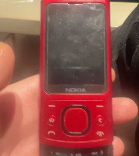 诺基亚6700s，有收藏的吗？估计没有比我...