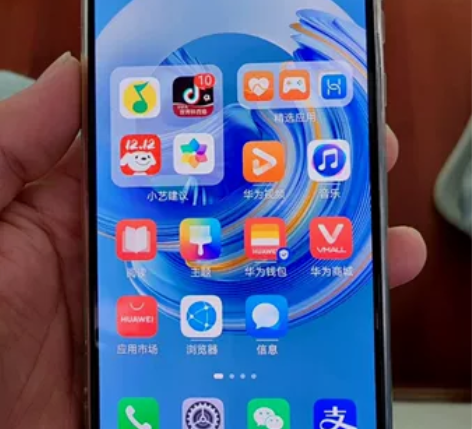 自已用的华为手机，mate30，128G的...