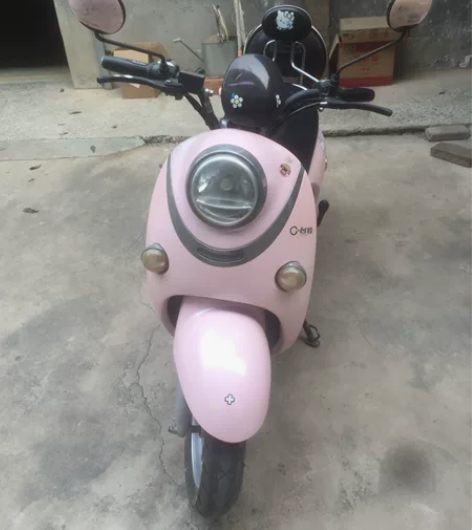 出售：台铃电动车。8o0元。裸车。看清联系...