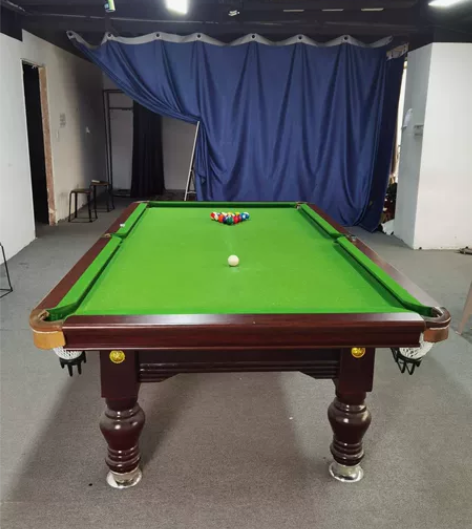 台球桌几乎全新，公司买来一周没人用，只能出...