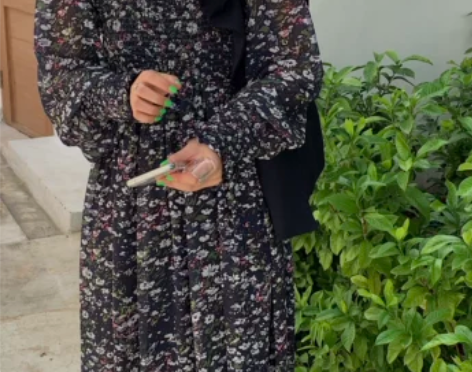 PFF女装  设计感一字肩碎花连衣裙长袖超...