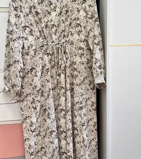 大码胖mm时尚减龄洋气连衣裙早春女装碎花打...